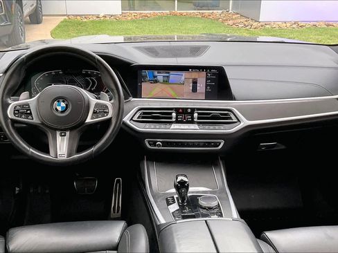 Used 2022 BMW X7 xDrive40i w/ M Sport Package image 16