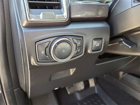 Used 2019 Ford Ranger Lariat w/ Black Appearance Package image 14