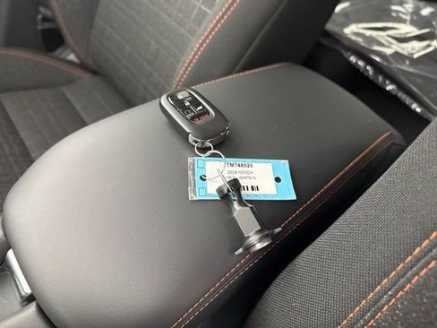 Certified 2026 Honda HR-V Sport image 35