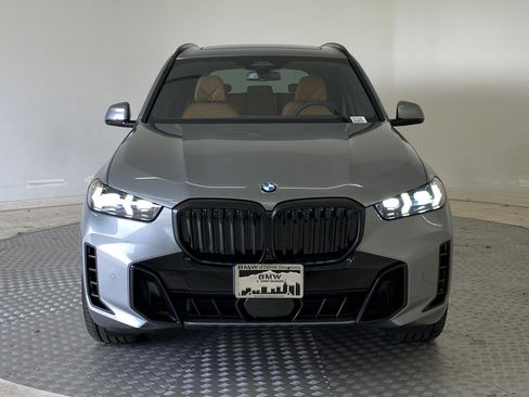 New 2026 BMW X5 xDrive40i w/ M Sport Package AWD/4WD image 6