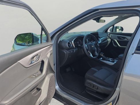Used 2025 Chevrolet Blazer LT AWD/4WD image 37