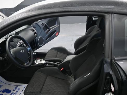 Used 2008 Hyundai Tiburon GS image 10