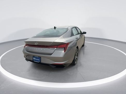 Certified 2023 Hyundai Elantra SEL w/ Convenience Package FWD image 8