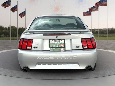 Used 2002 Ford Mustang GT RWD image 6