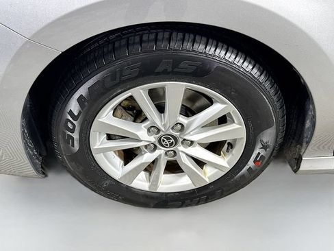 Certified 2025 Toyota Camry LE FWD image 4