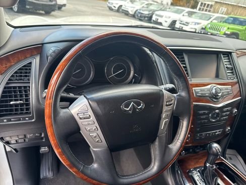 Used 2015 INFINITI QX80 4WD w/ Deluxe Technology Package image 19