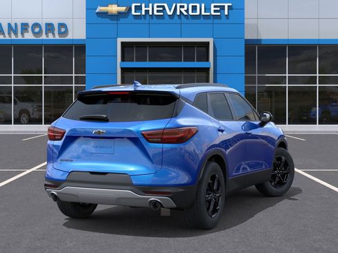 New 2026 Chevrolet Blazer LT image 4