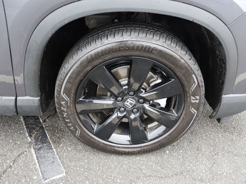 Used 2025 Honda Pilot Black Edition image 43