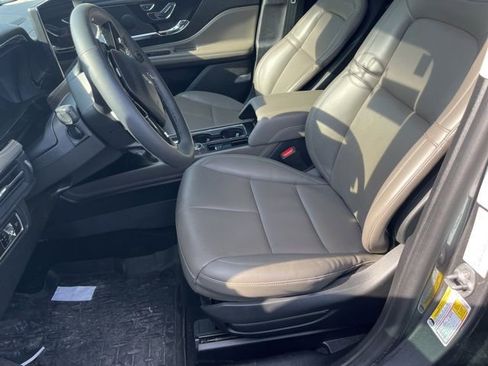 Used 2023 Lincoln Corsair Reserve AWD/4WD image 9