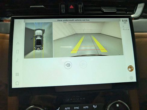 Used 2021 Jaguar F-PACE SVR image 25