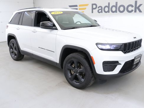 Used 2023 GMC Terrain SLT w/ Elevation Edition image 81