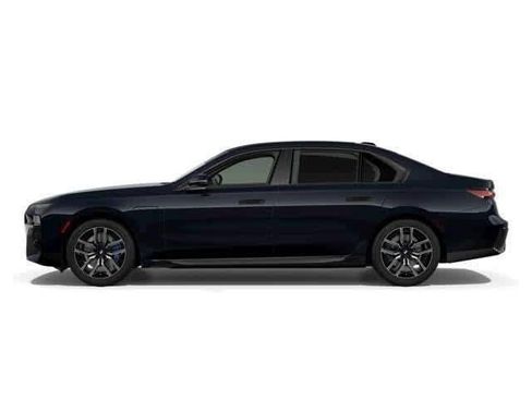 Used 2026 BMW 750e xDrive AWD/4WD image 4