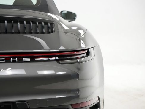 Used 2021 Porsche 911 Carrera S RWD image 12