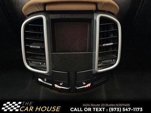 Used 2017 Porsche Cayenne S image 31