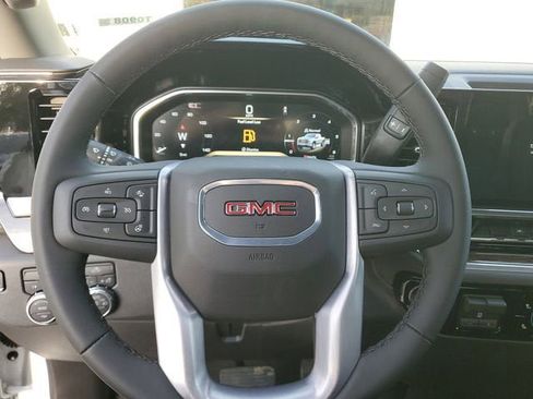 New 2026 GMC Sierra 1500 Elevation image 21