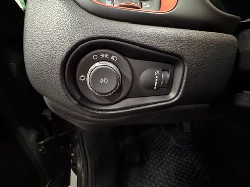 Used 2021 Jeep Renegade Sport AWD/4WD image 25