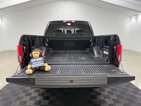 Used 2018 Ford F150 Platinum w/ Equipment Group 701A Luxury image 8
