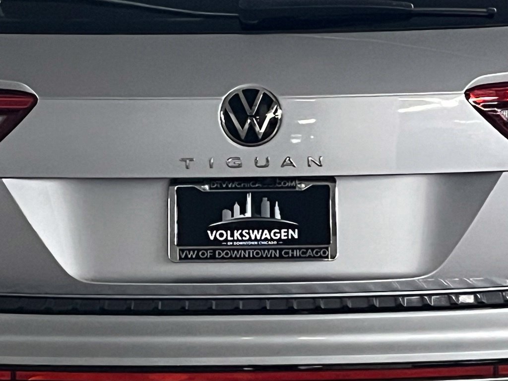 Used 2023 Volkswagen Tiguan SE R-Line AWD/4WD image 30