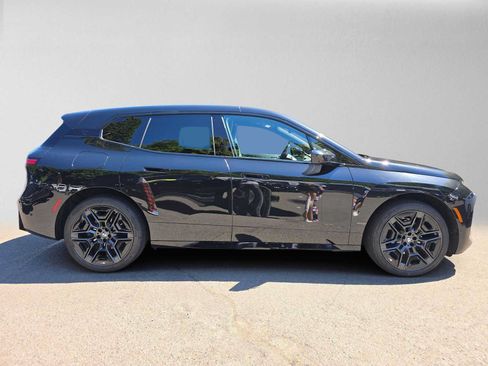 Used 2026 BMW iX xDrive60 w/ M Sport Package AWD/4WD image 28