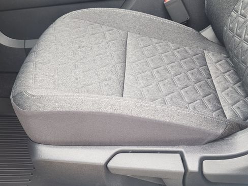 New 2026 Nissan Kicks SV w/ Charging Package FWD image 22