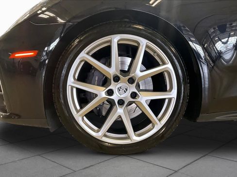 Used 2024 Porsche Panamera 4 AWD/4WD image 9