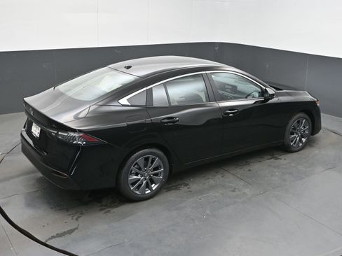 New 2026 Nissan Sentra SR FWD image 35