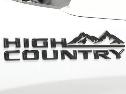 Used 2021 Chevrolet Silverado 1500 High Country w/ LPO, Dark Essentials Package AWD/4WD image 11