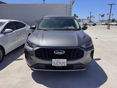 Used 2023 Ford Escape Active image 2