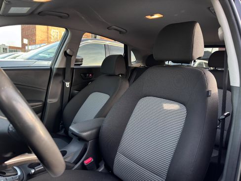 Used 2019 Hyundai Kona SEL image 16