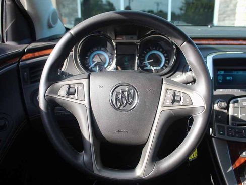 Used 2011 Buick LaCrosse CXL AWD/4WD image 16