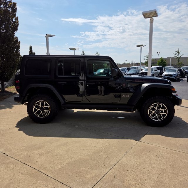 Used 2026 Jeep Wrangler Unlimited Rubicon AWD/4WD image 7