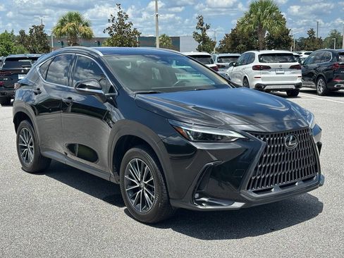 Used 2025 Lexus NX 250 FWD w/ Accessory Package (2T) image 7