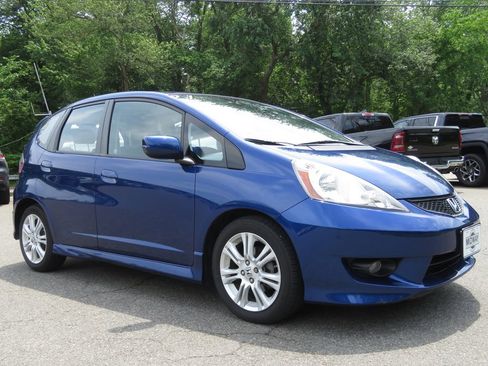 Used 2010 Honda Fit Sport image 3