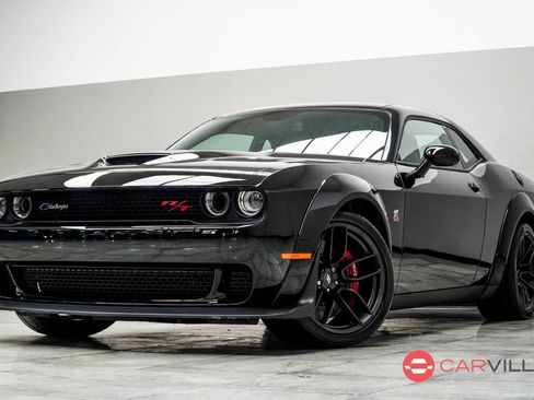 Used 2022 Dodge Challenger R/T Scat Pack image 1
