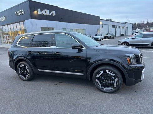 New 2025 Kia Telluride S image 2