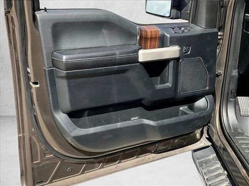 Used 2015 Ford F150 Lariat RWD image 14