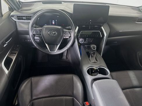 Certified 2024 Toyota Venza Limited image 24