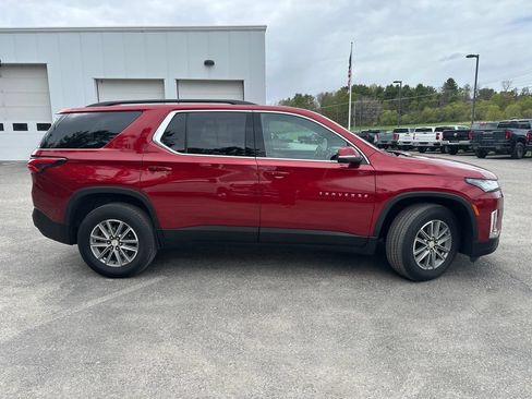 Used 2023 Chevrolet Traverse LT AWD/4WD image 6