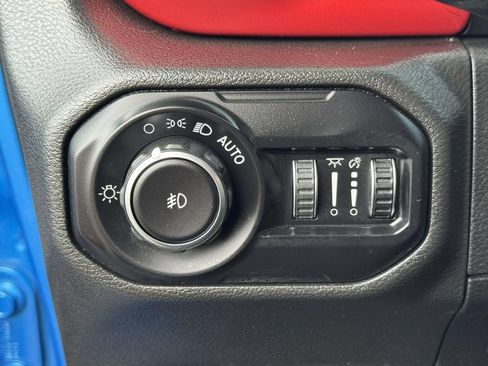 Used 2022 Jeep Wrangler Rubicon w/ Steel Bumper Group AWD/4WD image 30
