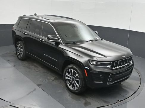 Used 2021 Jeep Grand Cherokee L Overland w/ Luxury Tech Group IV AWD/4WD image 45