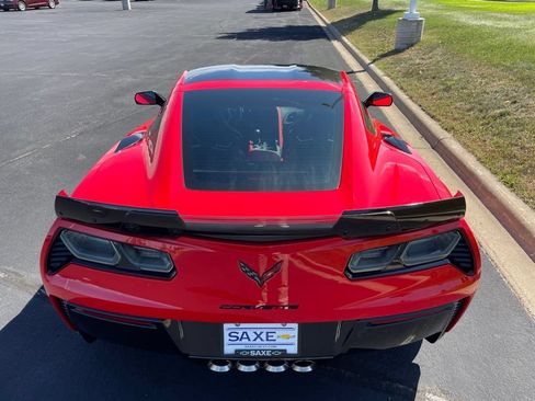 Used 2015 Chevrolet Corvette Z06 w/ 3LZ Preferred Equipment Group RWD image 5