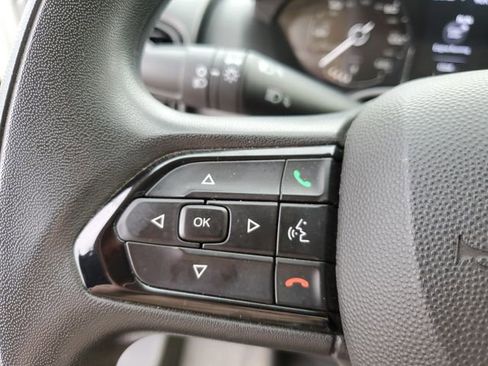 Used 2025 RAM ProMaster 2500 w/ Convenience Group FWD image 18