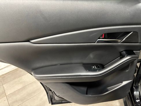 Used 2024 MAZDA CX-30 AWD 2.5 S w/ Preferred Package image 17