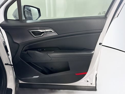 Used 2023 Kia Sportage SX image 33