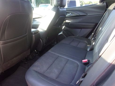 Used 2021 Chevrolet TrailBlazer RS w/ Sun and Liftgate Package image 7