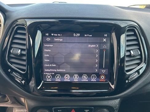 Used 2020 Jeep Compass Limited w/ Safety & Security Group image 28