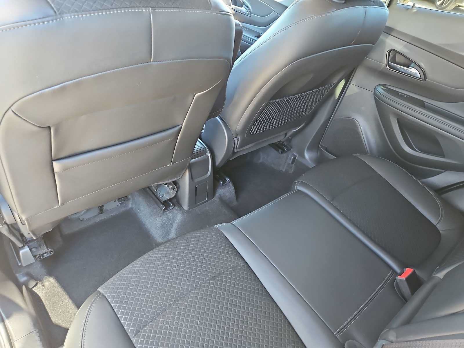 Used 2017 Buick Encore Preferred FWD image 18