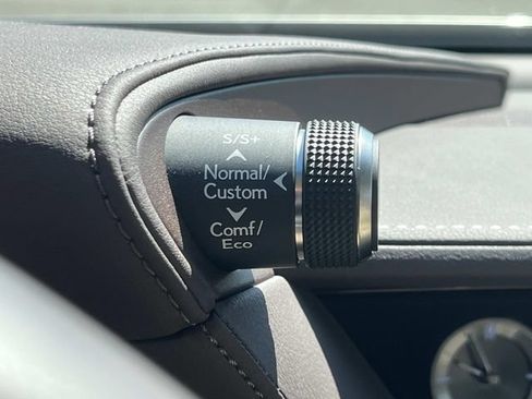 Used 2019 Lexus LS 500 w/ Interior Upgrade Package RWD image 44