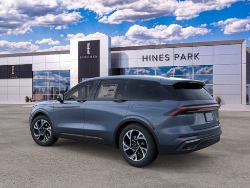 New 2026 Lincoln Nautilus Premier w/ Equipment Group 102A AWD/4WD image 4
