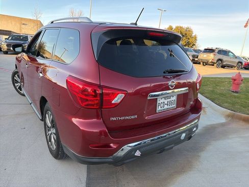 Used 2017 Nissan Pathfinder SL image 5